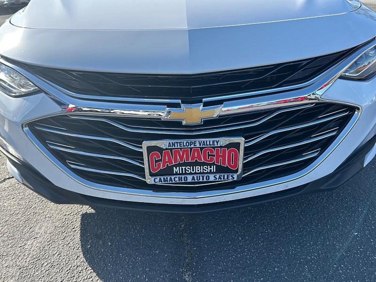 2024 WHITE Chevrolet Malibu (1G1ZE5ST4RF) with an 4-Cyl Turbo 1.5 Liter engine, Automatic CVT transmission, located at 412 Auto Vista Drive, Palmdale, 93551, (661) 945-0620, 34.592636, -118.136681 - Photo#12