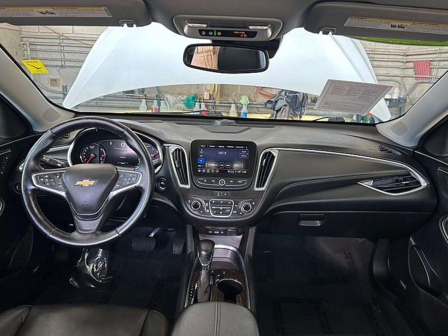 2024 WHITE Chevrolet Malibu (1G1ZE5ST4RF) with an 4-Cyl Turbo 1.5 Liter engine, Automatic CVT transmission, located at 412 Auto Vista Drive, Palmdale, 93551, (661) 945-0620, 34.592636, -118.136681 - Photo#25