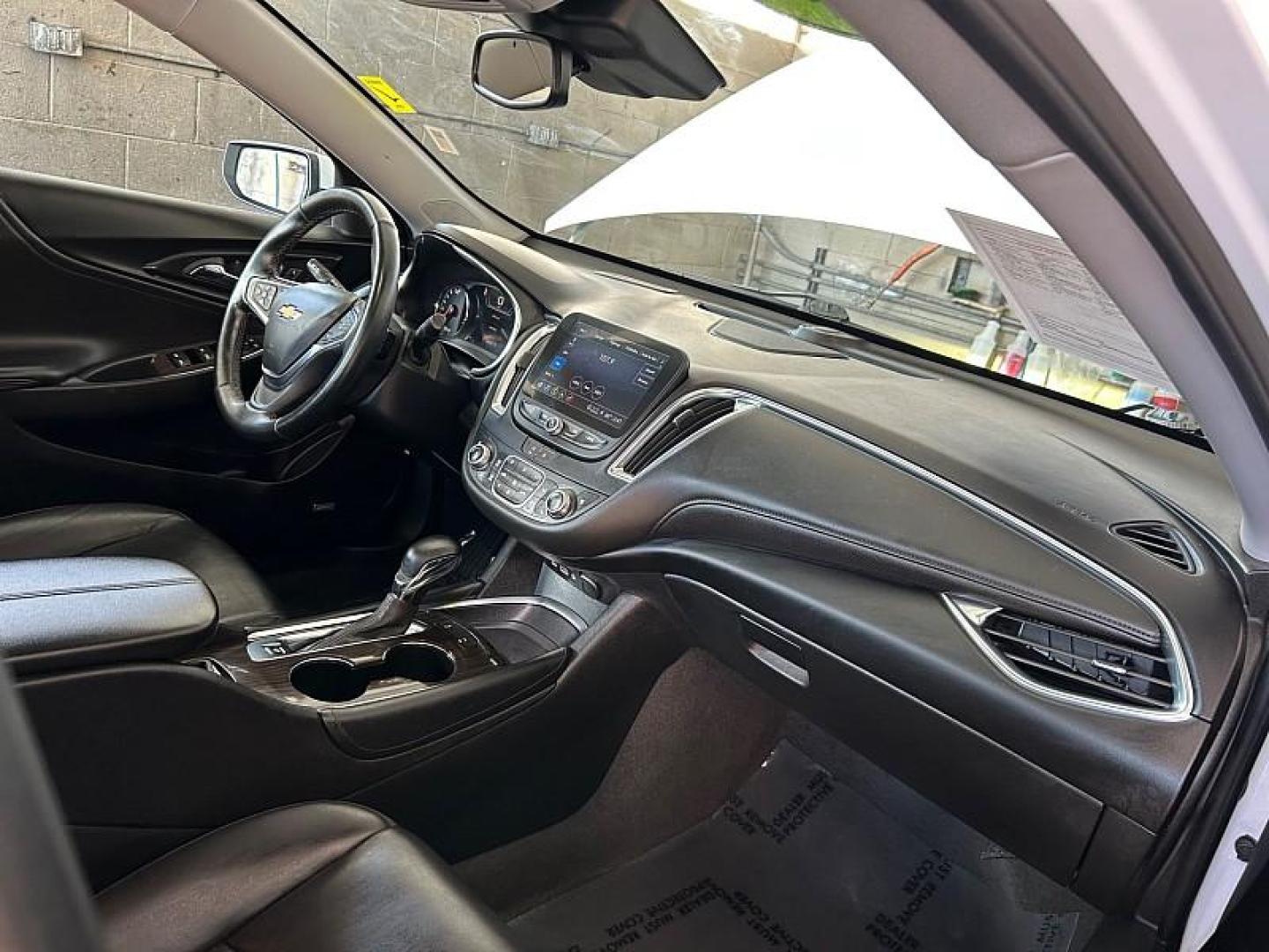 2024 WHITE Chevrolet Malibu (1G1ZE5ST4RF) with an 4-Cyl Turbo 1.5 Liter engine, Automatic CVT transmission, located at 412 Auto Vista Drive, Palmdale, 93551, (661) 945-0620, 34.592636, -118.136681 - Photo#28