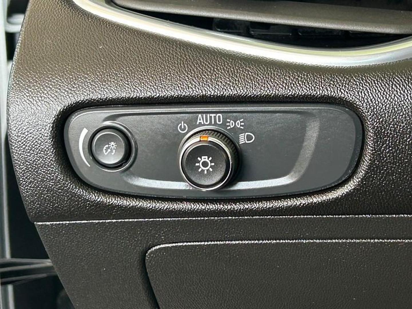 2024 WHITE Chevrolet Malibu (1G1ZE5ST4RF) with an 4-Cyl Turbo 1.5 Liter engine, Automatic CVT transmission, located at 412 Auto Vista Drive, Palmdale, 93551, (661) 945-0620, 34.592636, -118.136681 - Photo#29