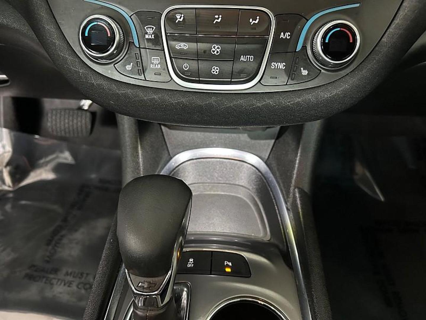 2024 GRAY Chevrolet Malibu (1G1ZD5ST6RF) with an 4-Cyl Turbo 1.5 Liter engine, Automatic CVT transmission, located at 412 Auto Vista Drive, Palmdale, 93551, (661) 945-0620, 34.592636, -118.136681 - Photo#17