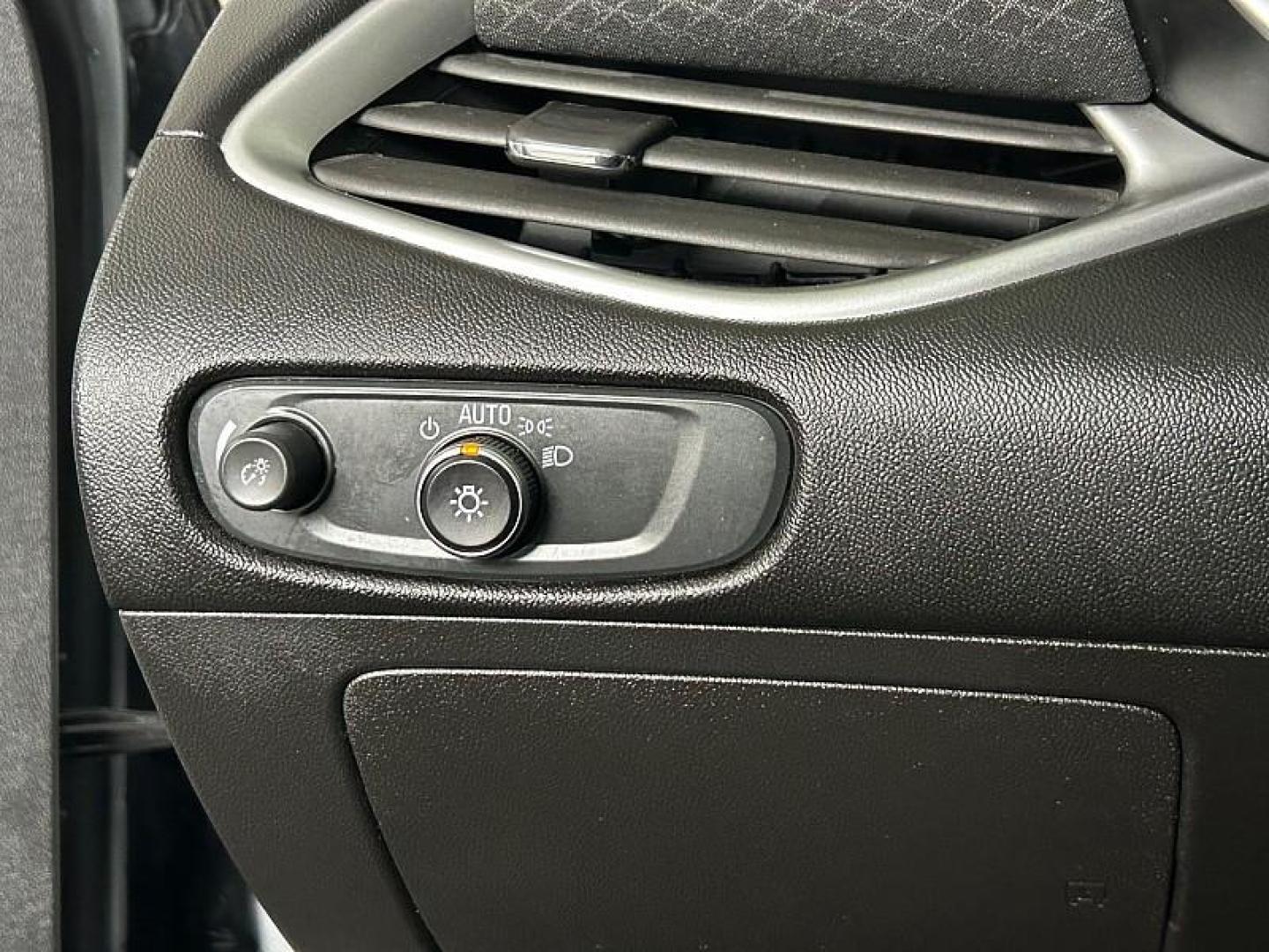 2024 GRAY Chevrolet Malibu (1G1ZD5ST6RF) with an 4-Cyl Turbo 1.5 Liter engine, Automatic CVT transmission, located at 412 Auto Vista Drive, Palmdale, 93551, (661) 945-0620, 34.592636, -118.136681 - Photo#23