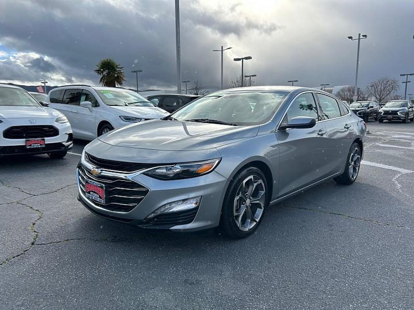 2024 GRAY Chevrolet Malibu (1G1ZD5ST4RF) with an 4-Cyl Turbo 1.5 Liter engine, Automatic CVT transmission, located at 412 Auto Vista Drive, Palmdale, 93551, (661) 945-0620, 34.592636, -118.136681 - Photo#5