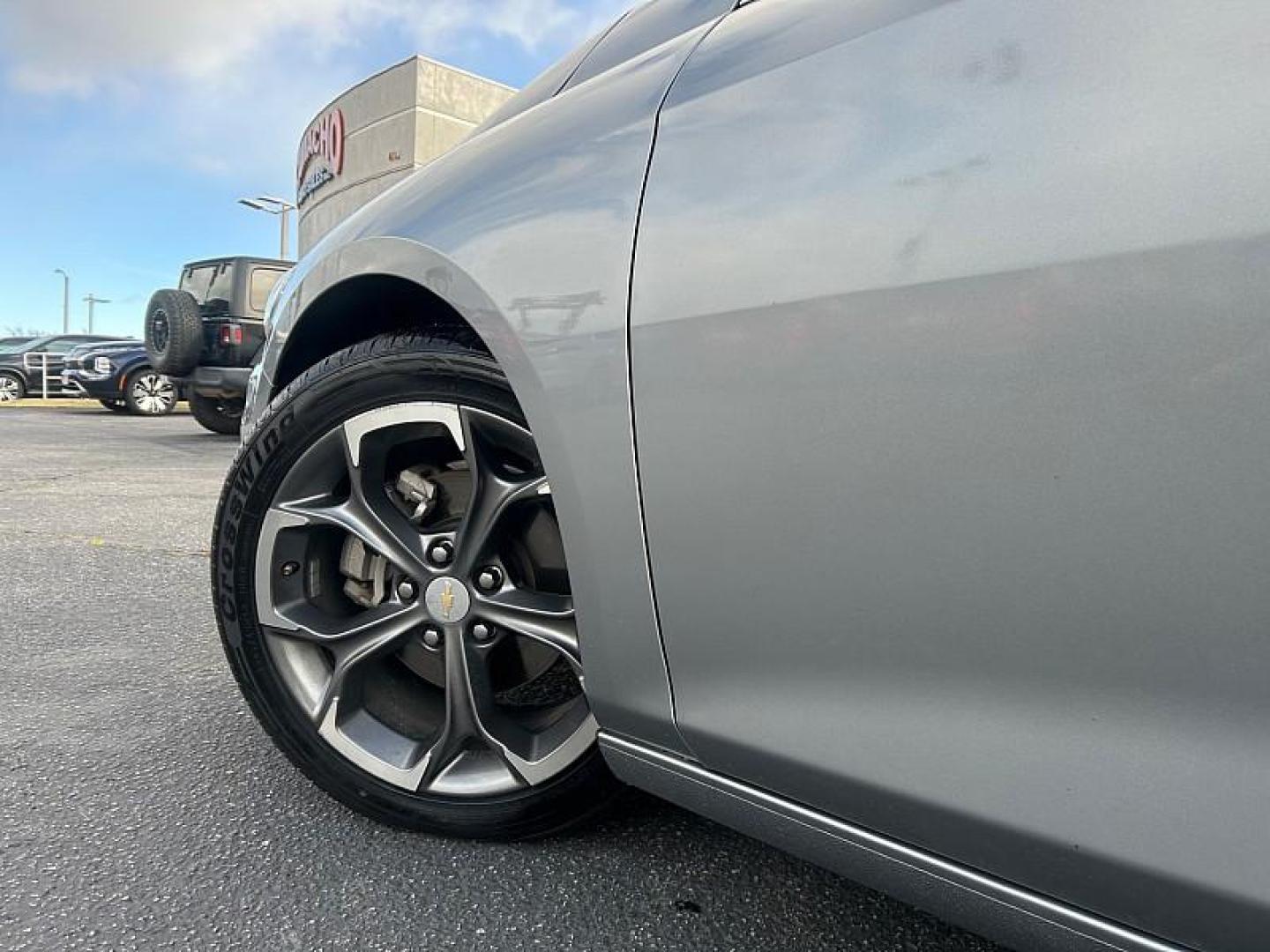 2024 GRAY Chevrolet Malibu (1G1ZD5ST4RF) with an 4-Cyl Turbo 1.5 Liter engine, Automatic CVT transmission, located at 412 Auto Vista Drive, Palmdale, 93551, (661) 945-0620, 34.592636, -118.136681 - Photo#7