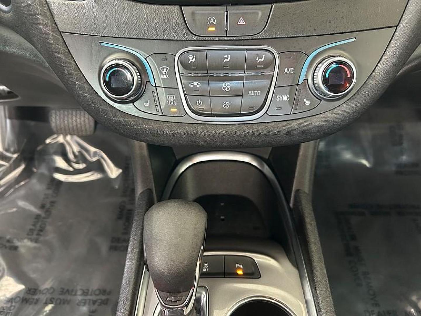 2024 GRAY Chevrolet Malibu (1G1ZD5ST4RF) with an 4-Cyl Turbo 1.5 Liter engine, Automatic CVT transmission, located at 412 Auto Vista Drive, Palmdale, 93551, (661) 945-0620, 34.592636, -118.136681 - Photo#19