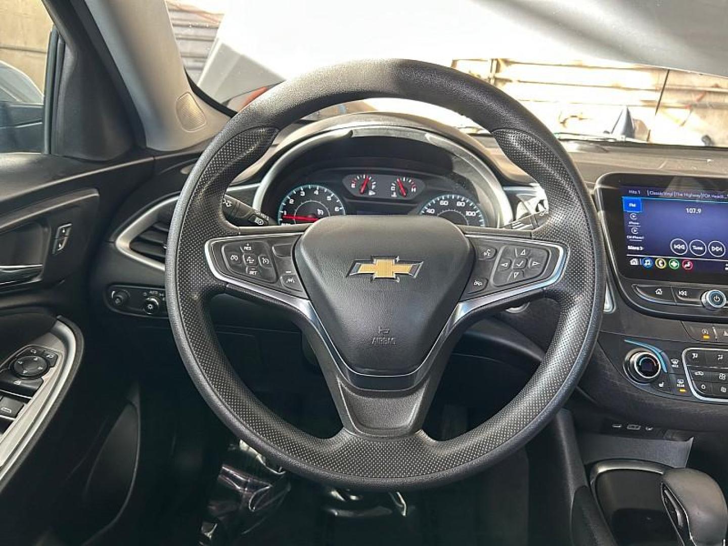 2024 GRAY Chevrolet Malibu (1G1ZD5ST4RF) with an 4-Cyl Turbo 1.5 Liter engine, Automatic CVT transmission, located at 412 Auto Vista Drive, Palmdale, 93551, (661) 945-0620, 34.592636, -118.136681 - Photo#21