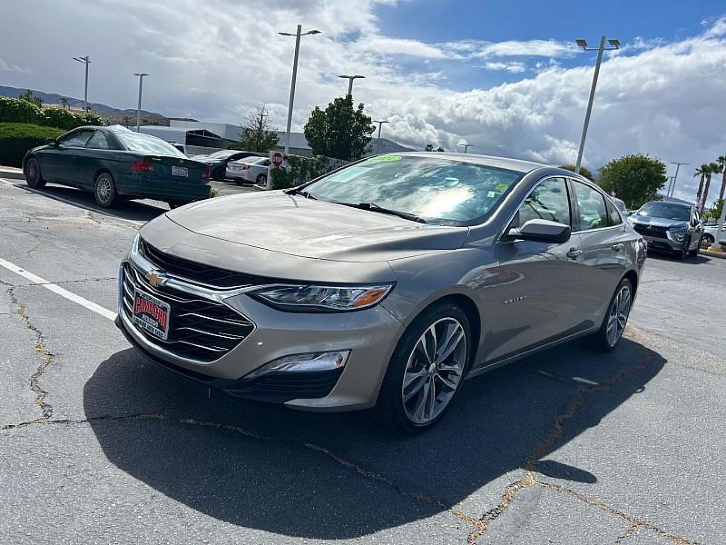 2024 GRAY Chevrolet Malibu (1G1ZE5ST6RF) with an 4-Cyl Turbo 1.5 Liter engine, Automatic CVT transmission, located at 412 Auto Vista Drive, Palmdale, 93551, (661) 945-0620, 34.592636, -118.136681 - Photo#2
