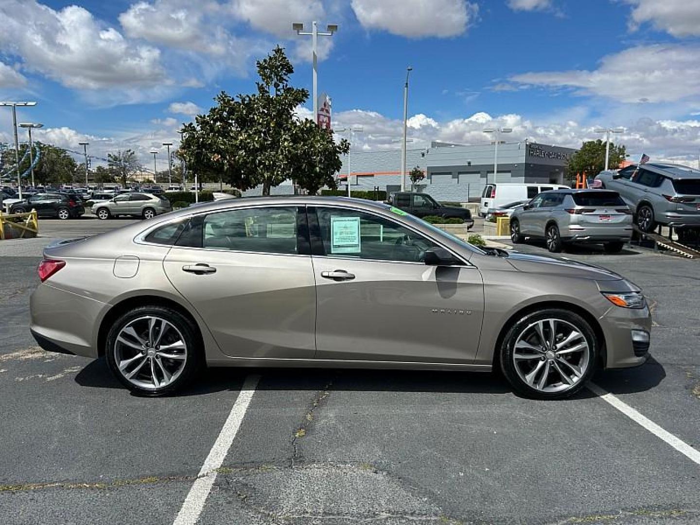 2024 GRAY Chevrolet Malibu (1G1ZE5ST6RF) with an 4-Cyl Turbo 1.5 Liter engine, Automatic CVT transmission, located at 412 Auto Vista Drive, Palmdale, 93551, (661) 945-0620, 34.592636, -118.136681 - Photo#8