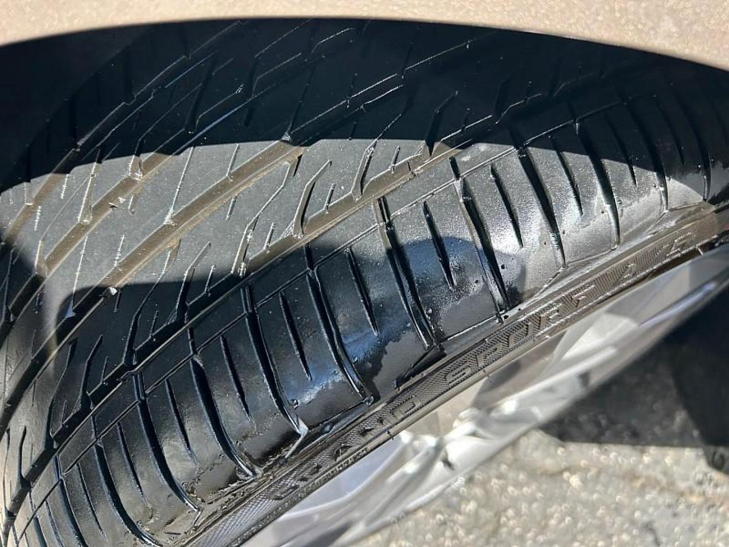 2024 GRAY Chevrolet Malibu (1G1ZE5ST6RF) with an 4-Cyl Turbo 1.5 Liter engine, Automatic CVT transmission, located at 412 Auto Vista Drive, Palmdale, 93551, (661) 945-0620, 34.592636, -118.136681 - Photo#14