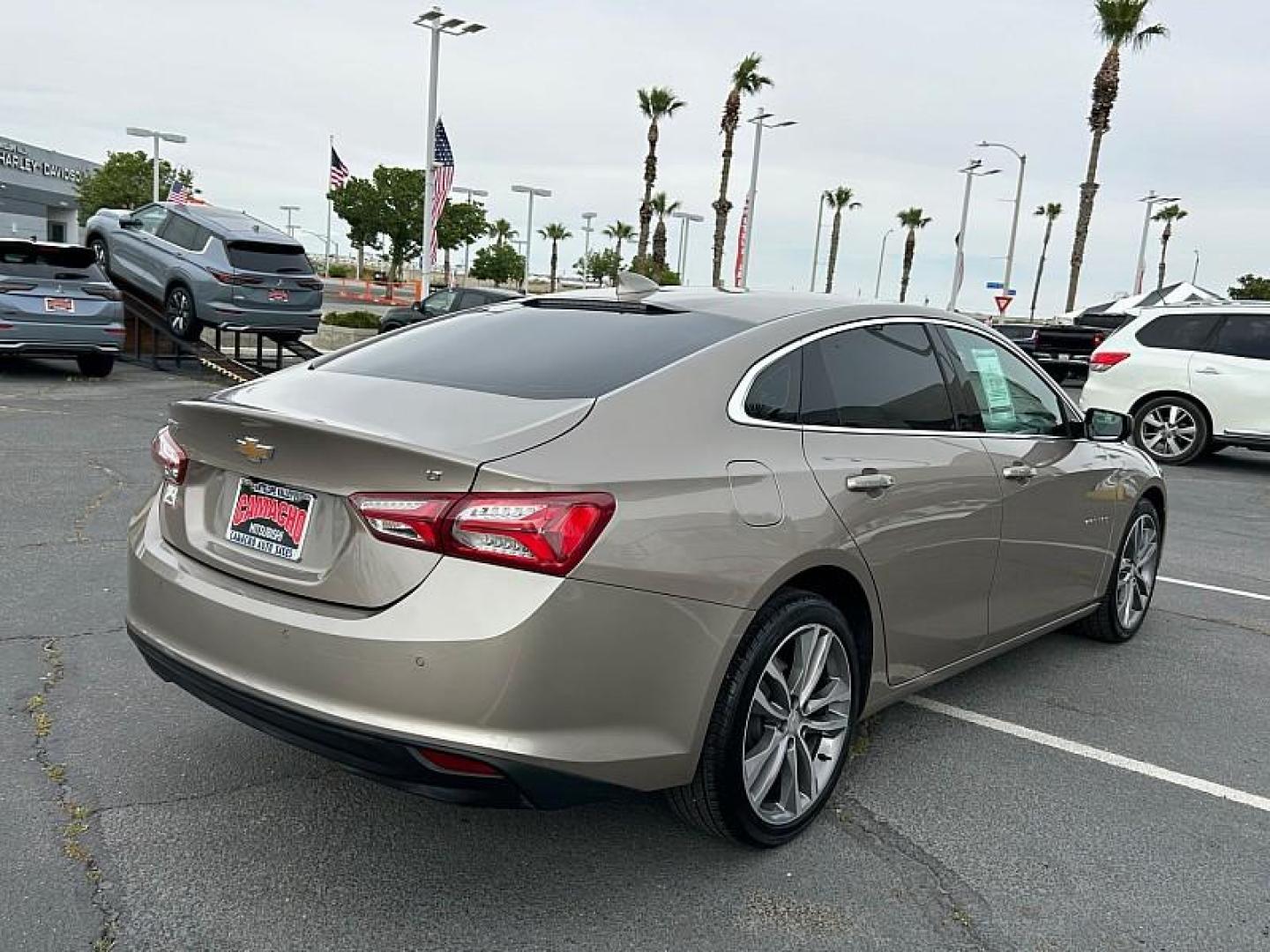 2024 GOLD Chevrolet Malibu (1G1ZE5ST6RF) with an 4-Cyl Turbo 1.5 Liter engine, Automatic CVT transmission, located at 412 Auto Vista Drive, Palmdale, 93551, (661) 945-0620, 34.592636, -118.136681 - Photo#10