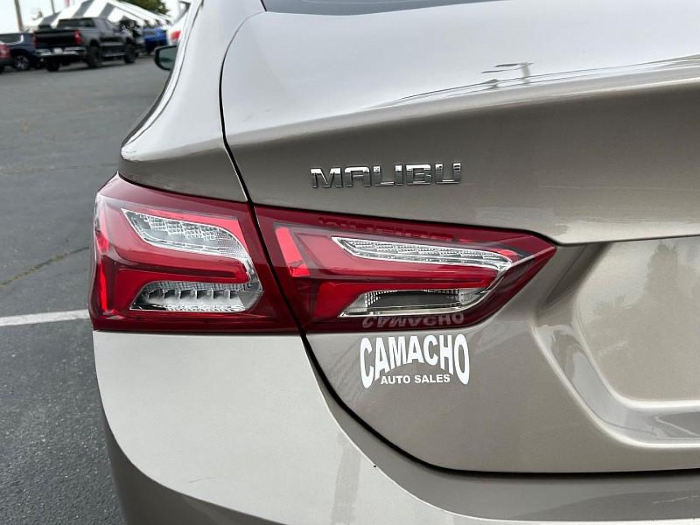 2024 GOLD Chevrolet Malibu (1G1ZE5ST6RF) with an 4-Cyl Turbo 1.5 Liter engine, Automatic CVT transmission, located at 412 Auto Vista Drive, Palmdale, 93551, (661) 945-0620, 34.592636, -118.136681 - Photo#11