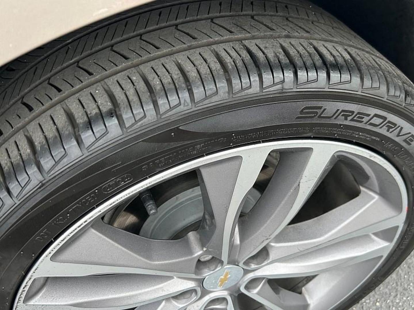 2024 GOLD Chevrolet Malibu (1G1ZE5ST6RF) with an 4-Cyl Turbo 1.5 Liter engine, Automatic CVT transmission, located at 412 Auto Vista Drive, Palmdale, 93551, (661) 945-0620, 34.592636, -118.136681 - Photo#14