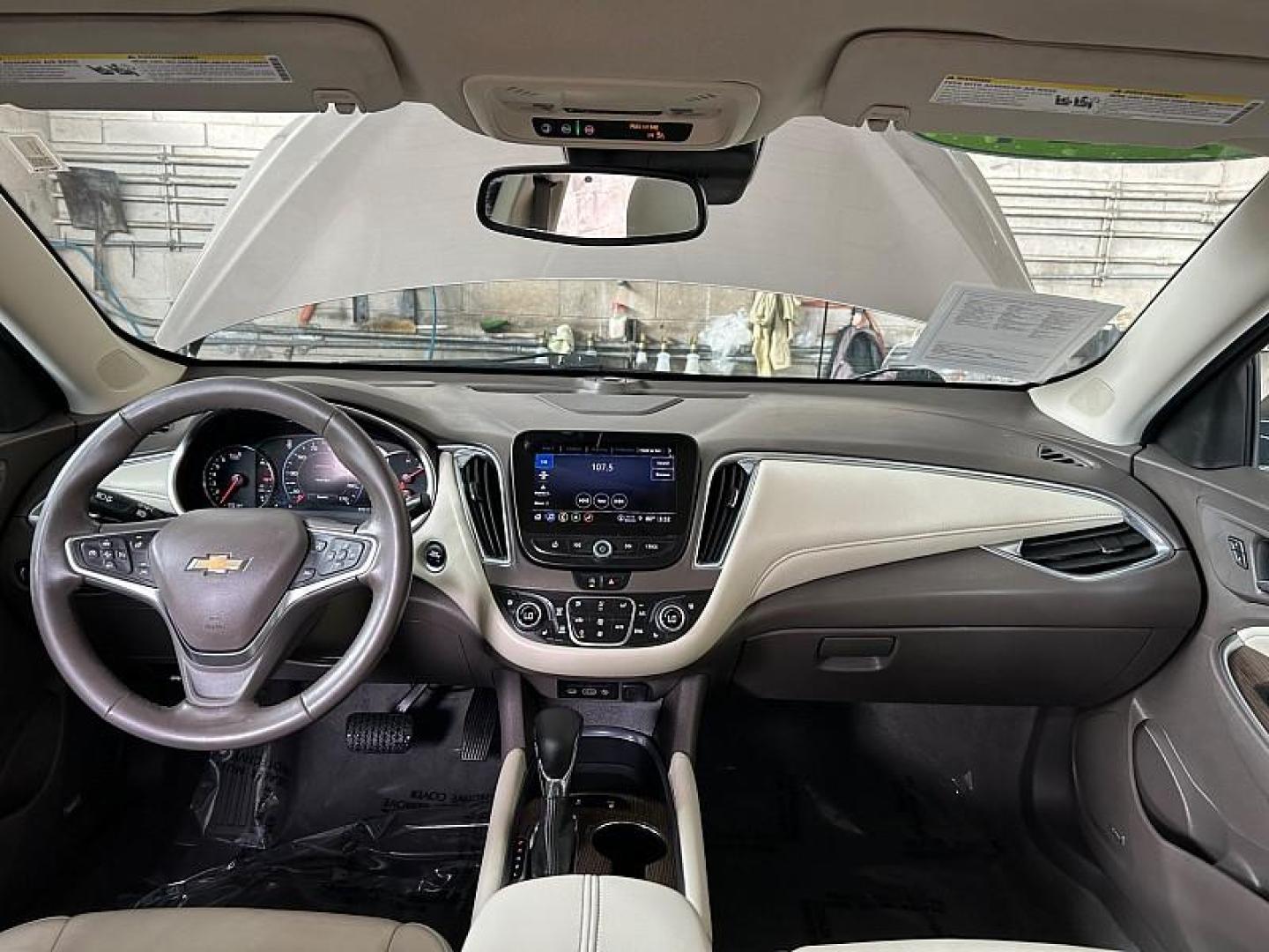 2024 GOLD Chevrolet Malibu (1G1ZE5ST6RF) with an 4-Cyl Turbo 1.5 Liter engine, Automatic CVT transmission, located at 412 Auto Vista Drive, Palmdale, 93551, (661) 945-0620, 34.592636, -118.136681 - Photo#22