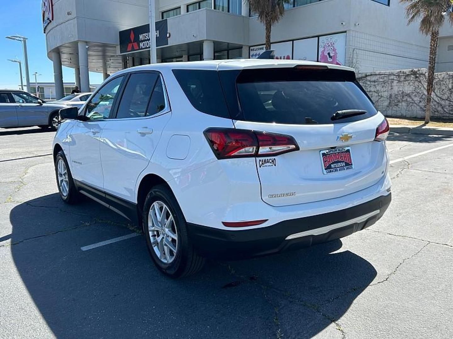 2024 WHITE Chevrolet Malibu (1G1ZD5STXRF) with an 4-Cyl Turbo 1.5 Liter engine, Automatic CVT transmission, located at 412 Auto Vista Drive, Palmdale, 93551, (661) 945-0620, 34.592636, -118.136681 - Photo#5