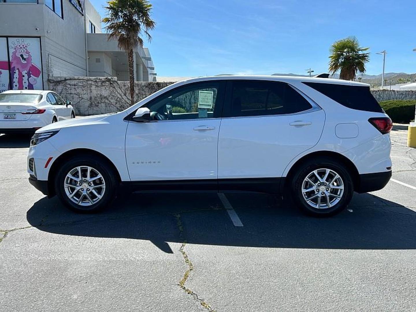 2024 WHITE Chevrolet Malibu (1G1ZD5STXRF) with an 4-Cyl Turbo 1.5 Liter engine, Automatic CVT transmission, located at 412 Auto Vista Drive, Palmdale, 93551, (661) 945-0620, 34.592636, -118.136681 - Photo#6