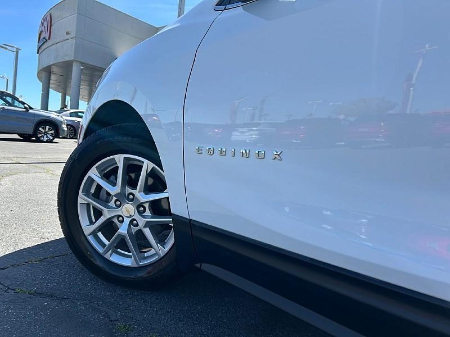2024 WHITE Chevrolet Malibu (1G1ZD5STXRF) with an 4-Cyl Turbo 1.5 Liter engine, Automatic CVT transmission, located at 412 Auto Vista Drive, Palmdale, 93551, (661) 945-0620, 34.592636, -118.136681 - Photo#8
