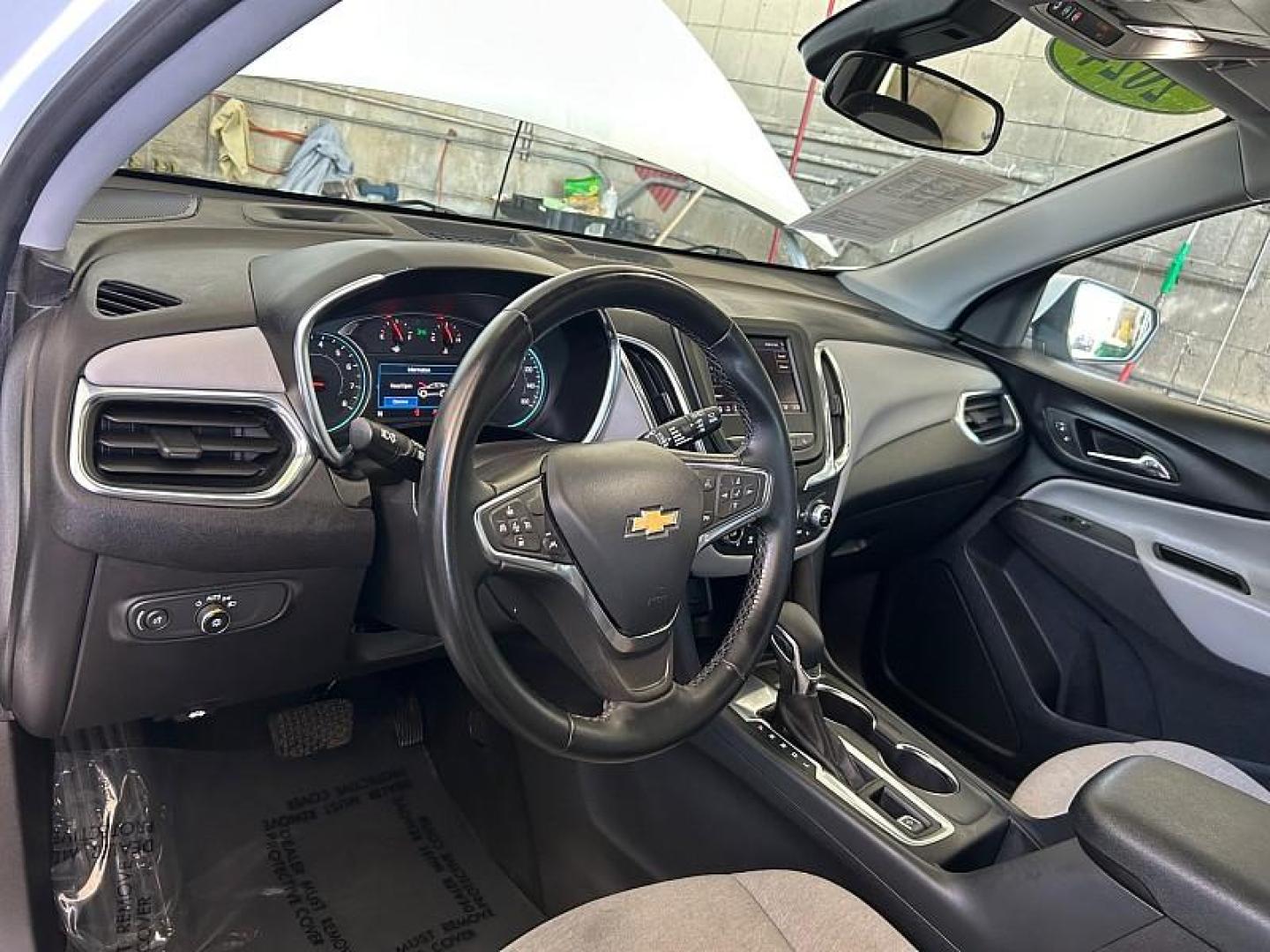 2024 WHITE Chevrolet Malibu (1G1ZD5STXRF) with an 4-Cyl Turbo 1.5 Liter engine, Automatic CVT transmission, located at 412 Auto Vista Drive, Palmdale, 93551, (661) 945-0620, 34.592636, -118.136681 - Photo#18