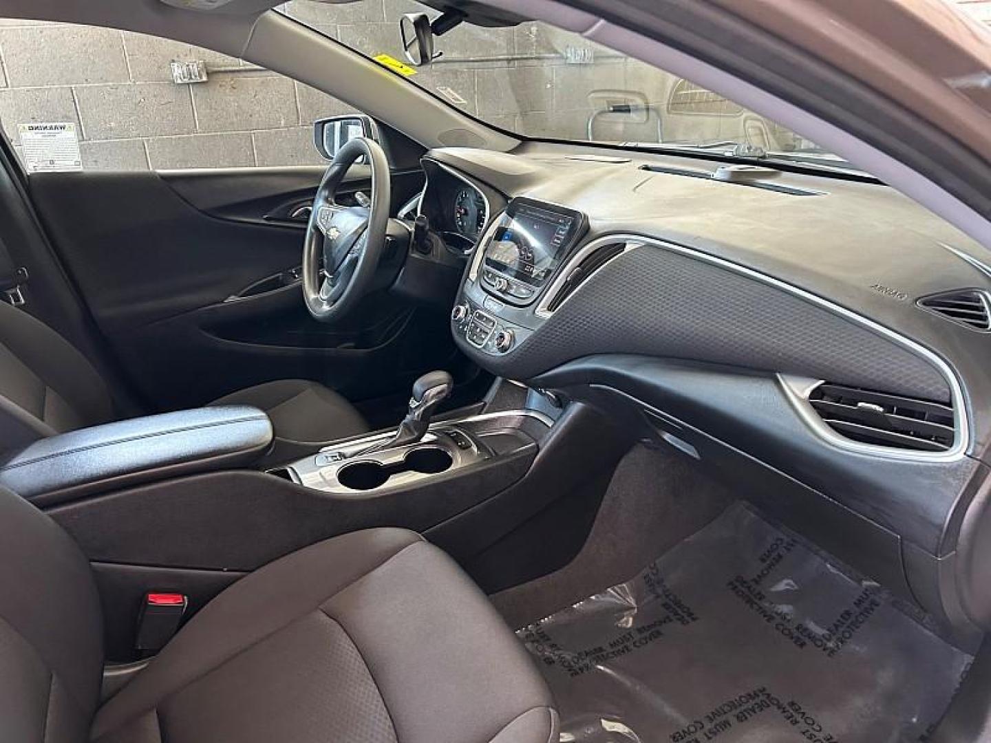 2024 GRAY Chevrolet Malibu (1G1ZD5ST5RF) with an 4-Cyl Turbo 1.5 Liter engine, Automatic CVT transmission, located at 412 Auto Vista Drive, Palmdale, 93551, (661) 945-0620, 34.592636, -118.136681 - Photo#29