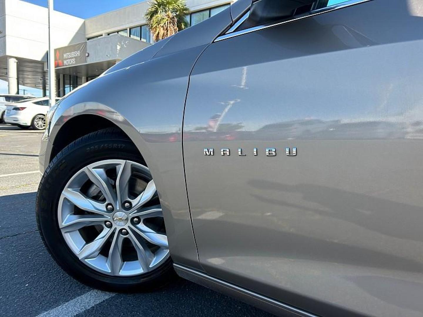 2024 GRAY Chevrolet Malibu (1G1ZD5ST5RF) with an 4-Cyl Turbo 1.5 Liter engine, Automatic CVT transmission, located at 412 Auto Vista Drive, Palmdale, 93551, (661) 945-0620, 34.592636, -118.136681 - Photo#10