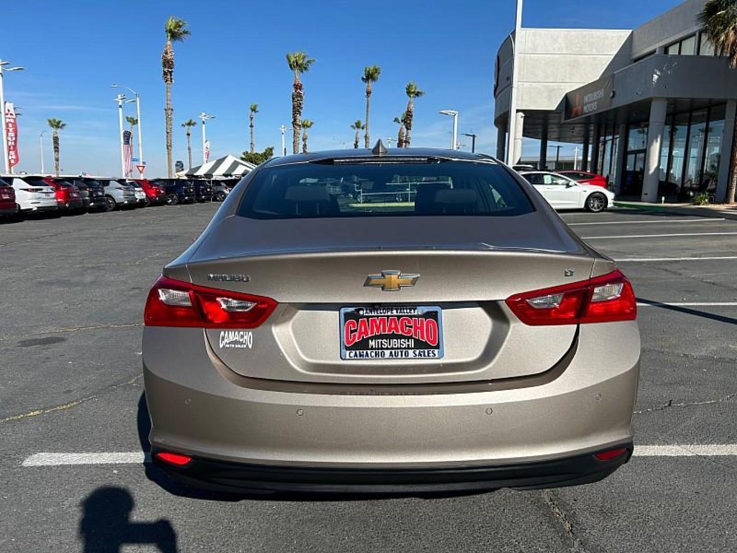 2024 GRAY Chevrolet Malibu (1G1ZD5ST5RF) with an 4-Cyl Turbo 1.5 Liter engine, Automatic CVT transmission, located at 412 Auto Vista Drive, Palmdale, 93551, (661) 945-0620, 34.592636, -118.136681 - Photo#9