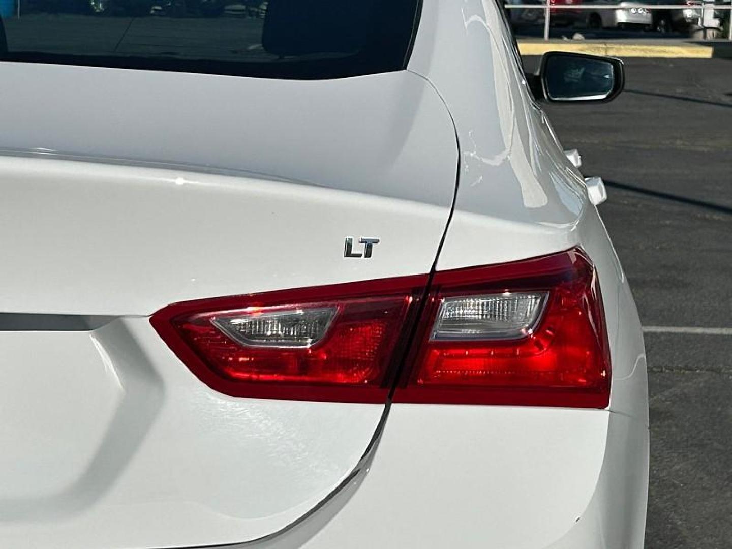 2024 WHITE Chevrolet Malibu (1G1ZD5ST7RF) with an 4-Cyl Turbo 1.5 Liter engine, Automatic CVT transmission, located at 412 Auto Vista Drive, Palmdale, 93551, (661) 945-0620, 34.592636, -118.136681 - Photo#15