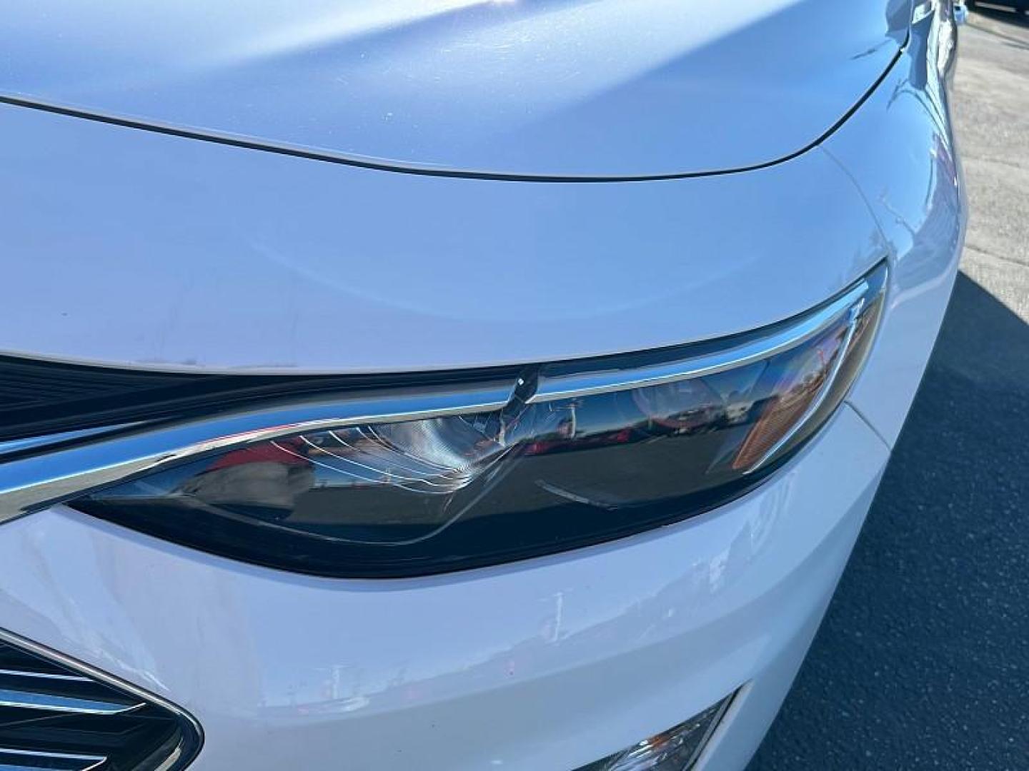 2024 WHITE Chevrolet Malibu (1G1ZD5ST7RF) with an 4-Cyl Turbo 1.5 Liter engine, Automatic CVT transmission, located at 412 Auto Vista Drive, Palmdale, 93551, (661) 945-0620, 34.592636, -118.136681 - Photo#18