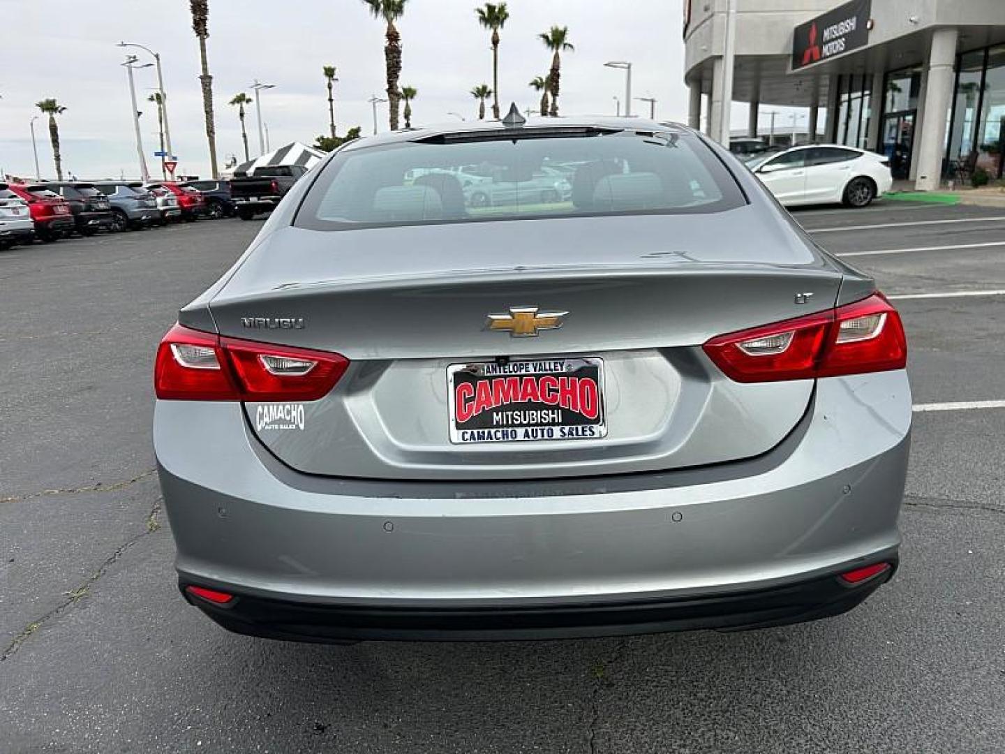 2024 GRAY Chevrolet Malibu (1G1ZD5ST8RF) with an 4-Cyl Turbo 1.5 Liter engine, Automatic CVT transmission, located at 412 Auto Vista Drive, Palmdale, 93551, (661) 945-0620, 34.592636, -118.136681 - Photo#5