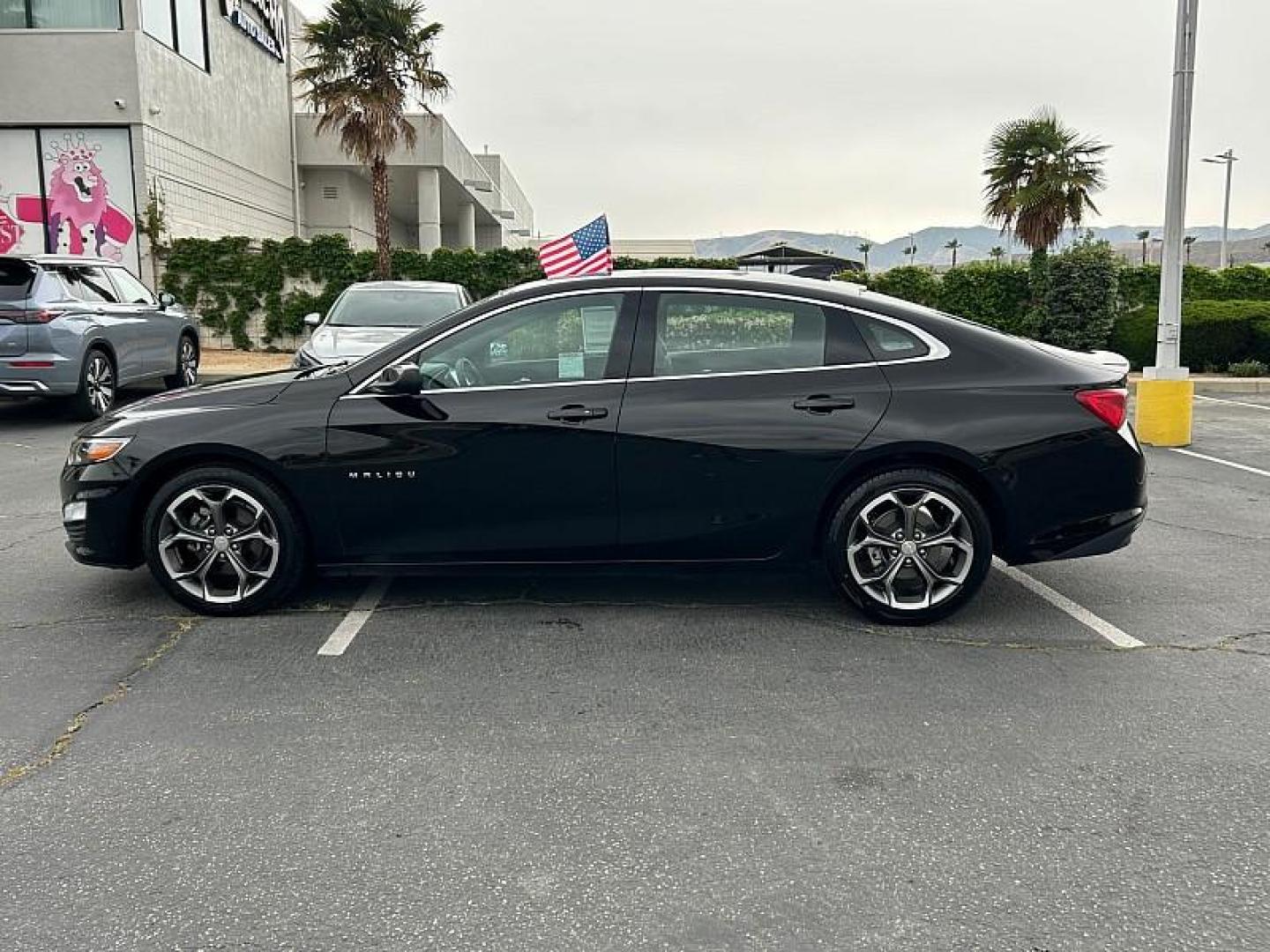 2024 BLACK Chevrolet Malibu (1G1ZD5ST7RF) with an 4-Cyl Turbo 1.5 Liter engine, Automatic CVT transmission, located at 412 Auto Vista Drive, Palmdale, 93551, (661) 945-0620, 34.592636, -118.136681 - Photo#9