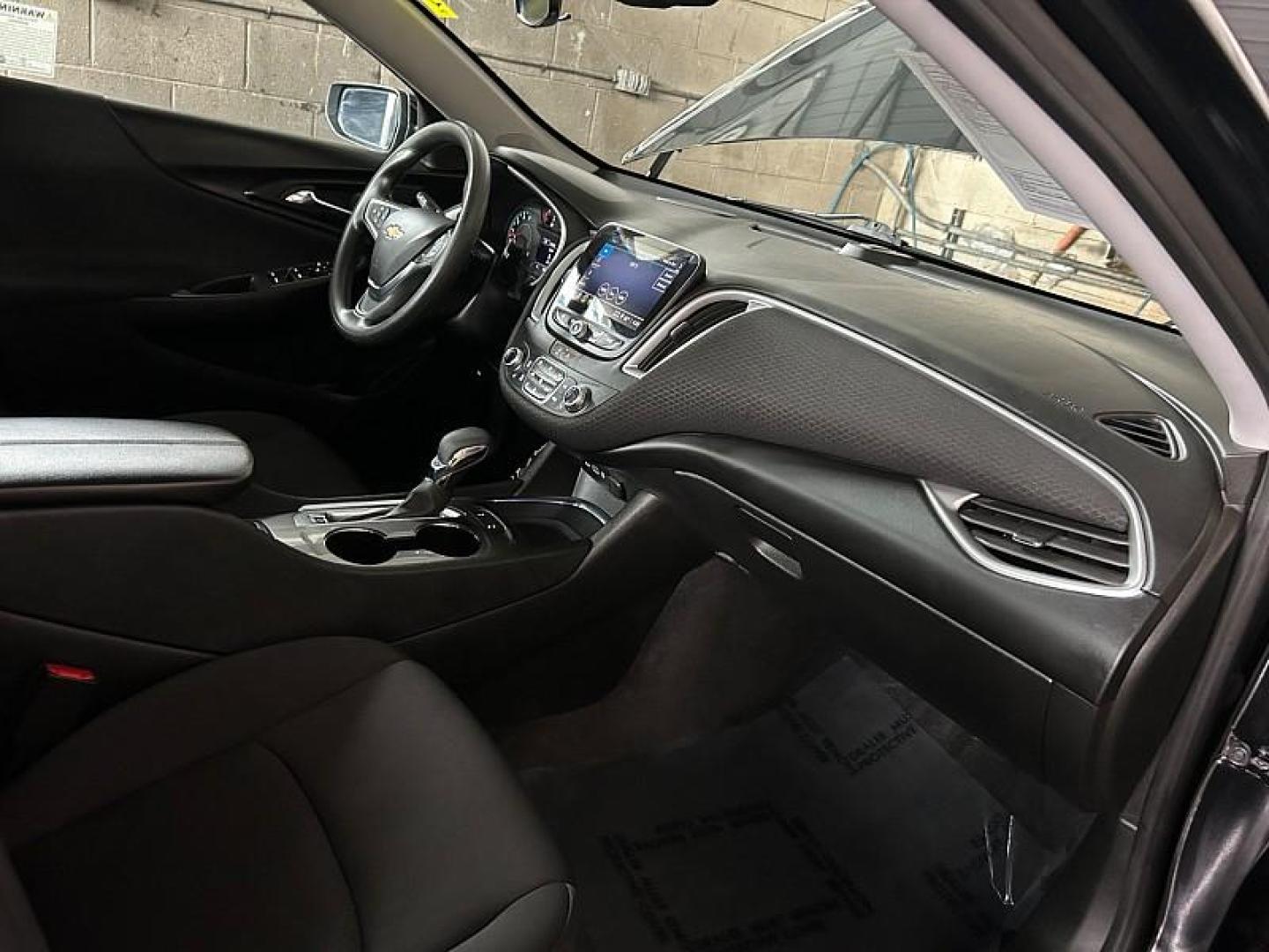 2024 BLACK Chevrolet Malibu (1G1ZD5ST7RF) with an 4-Cyl Turbo 1.5 Liter engine, Automatic CVT transmission, located at 412 Auto Vista Drive, Palmdale, 93551, (661) 945-0620, 34.592636, -118.136681 - Photo#30