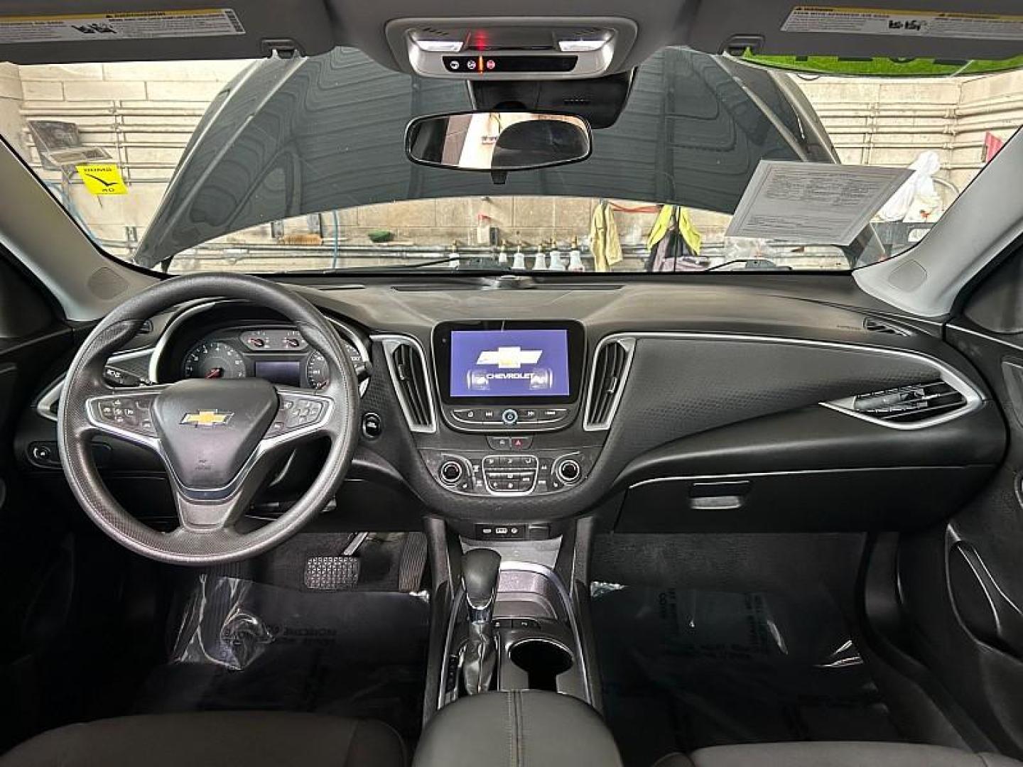 2024 BLACK Chevrolet Malibu (1G1ZD5ST4RF) with an 4-Cyl Turbo 1.5 Liter engine, Automatic CVT transmission, located at 412 Auto Vista Drive, Palmdale, 93551, (661) 945-0620, 34.592636, -118.136681- Photo#19