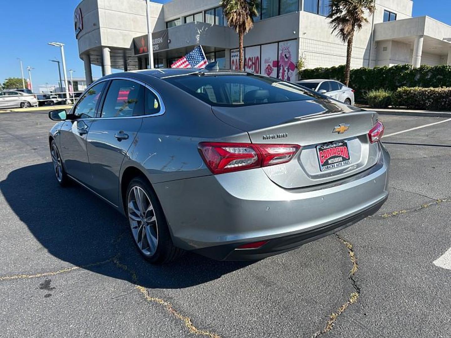 2024 GRAY Chevrolet Malibu (1G1ZE5ST5RF) with an 4-Cyl Turbo 1.5 Liter engine, Automatic CVT transmission, located at 412 Auto Vista Drive, Palmdale, 93551, (661) 945-0620, 34.592636, -118.136681 - Photo#4