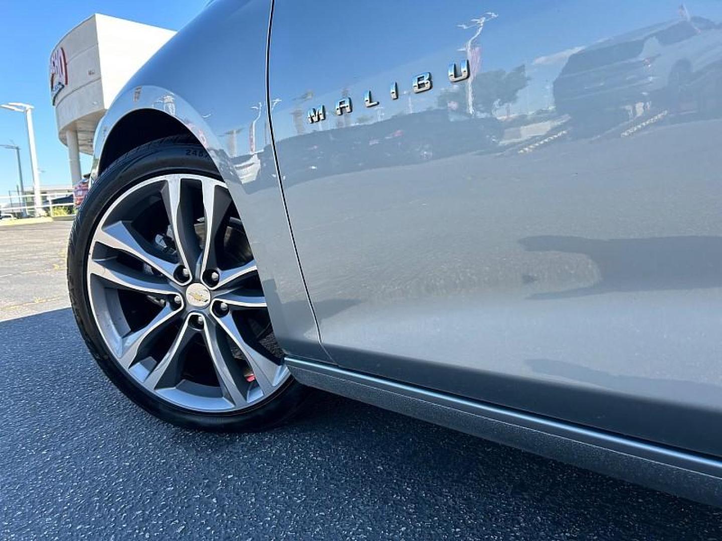 2024 GRAY Chevrolet Malibu (1G1ZE5ST5RF) with an 4-Cyl Turbo 1.5 Liter engine, Automatic CVT transmission, located at 412 Auto Vista Drive, Palmdale, 93551, (661) 945-0620, 34.592636, -118.136681 - Photo#8