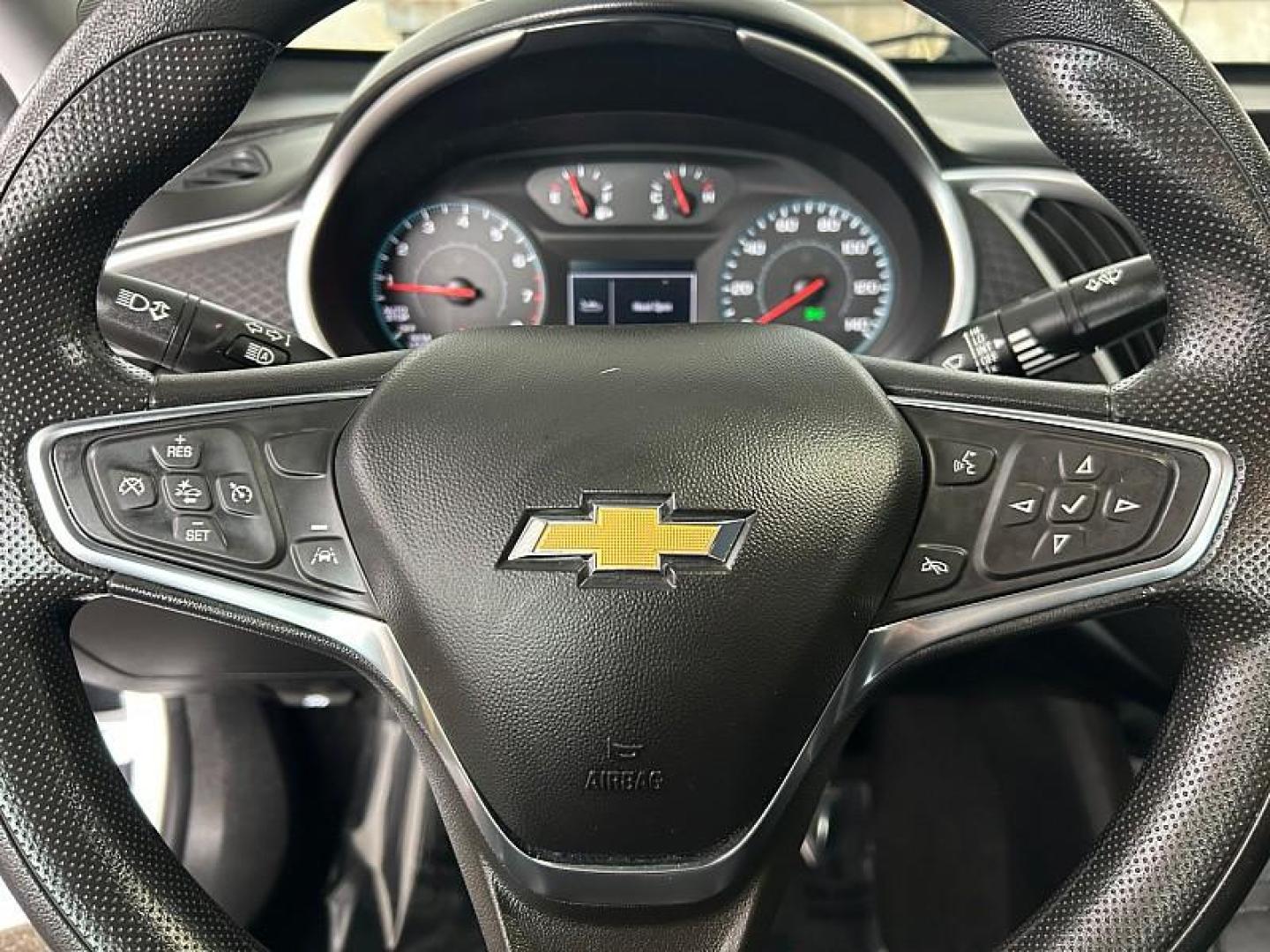 2024 WHITE Chevrolet Malibu (1G1ZD5ST7RF) with an 4-Cyl Turbo 1.5 Liter engine, Automatic CVT transmission, located at 412 Auto Vista Drive, Palmdale, 93551, (661) 945-0620, 34.592636, -118.136681 - Photo#10