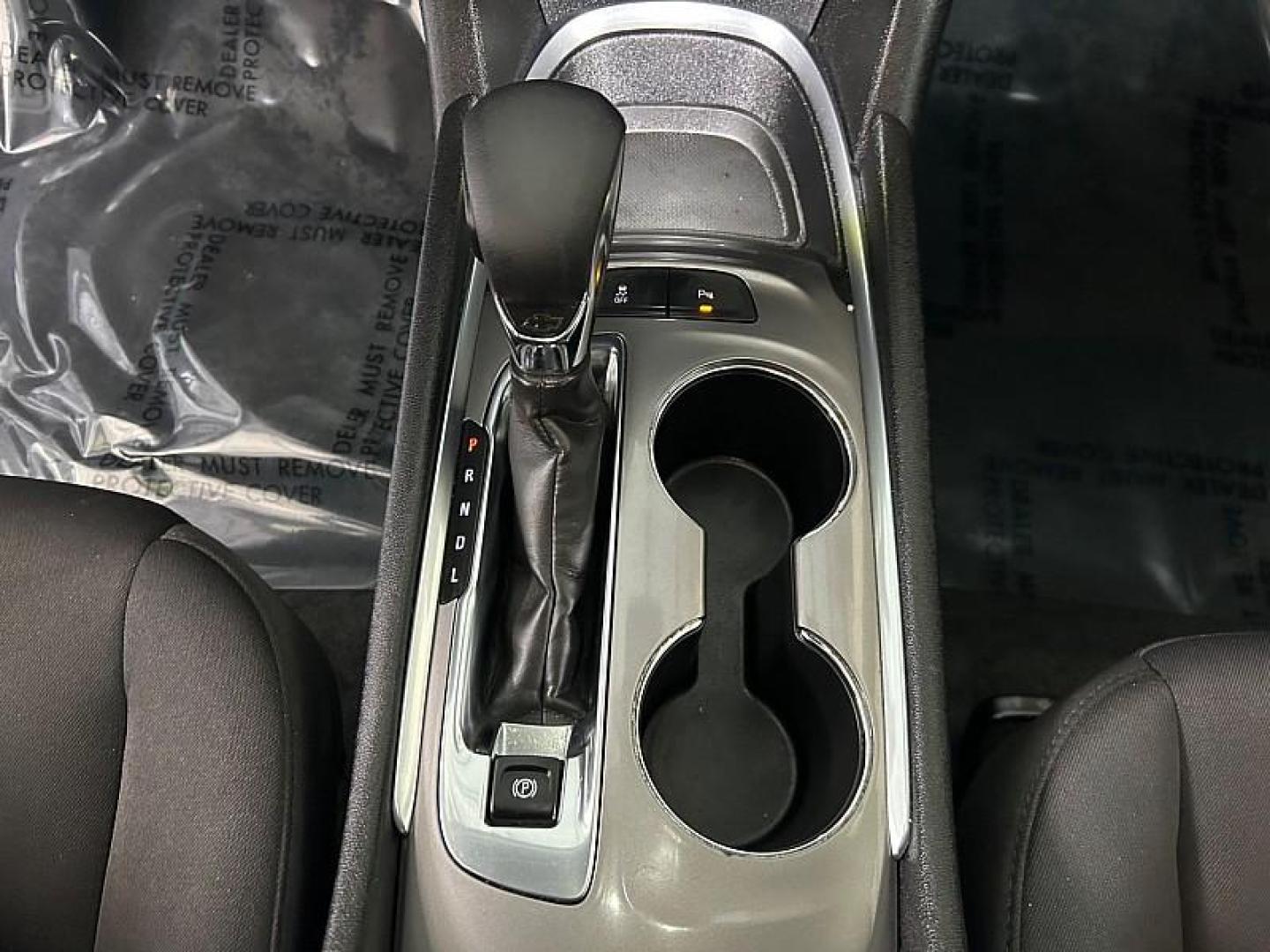 2024 WHITE Chevrolet Malibu (1G1ZD5ST7RF) with an 4-Cyl Turbo 1.5 Liter engine, Automatic CVT transmission, located at 412 Auto Vista Drive, Palmdale, 93551, (661) 945-0620, 34.592636, -118.136681 - Photo#11