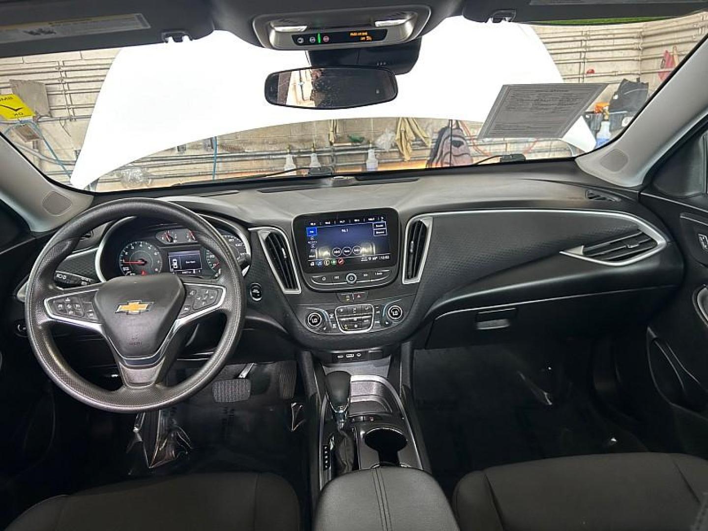 2024 WHITE Chevrolet Malibu (1G1ZD5ST7RF) with an 4-Cyl Turbo 1.5 Liter engine, Automatic CVT transmission, located at 412 Auto Vista Drive, Palmdale, 93551, (661) 945-0620, 34.592636, -118.136681 - Photo#15