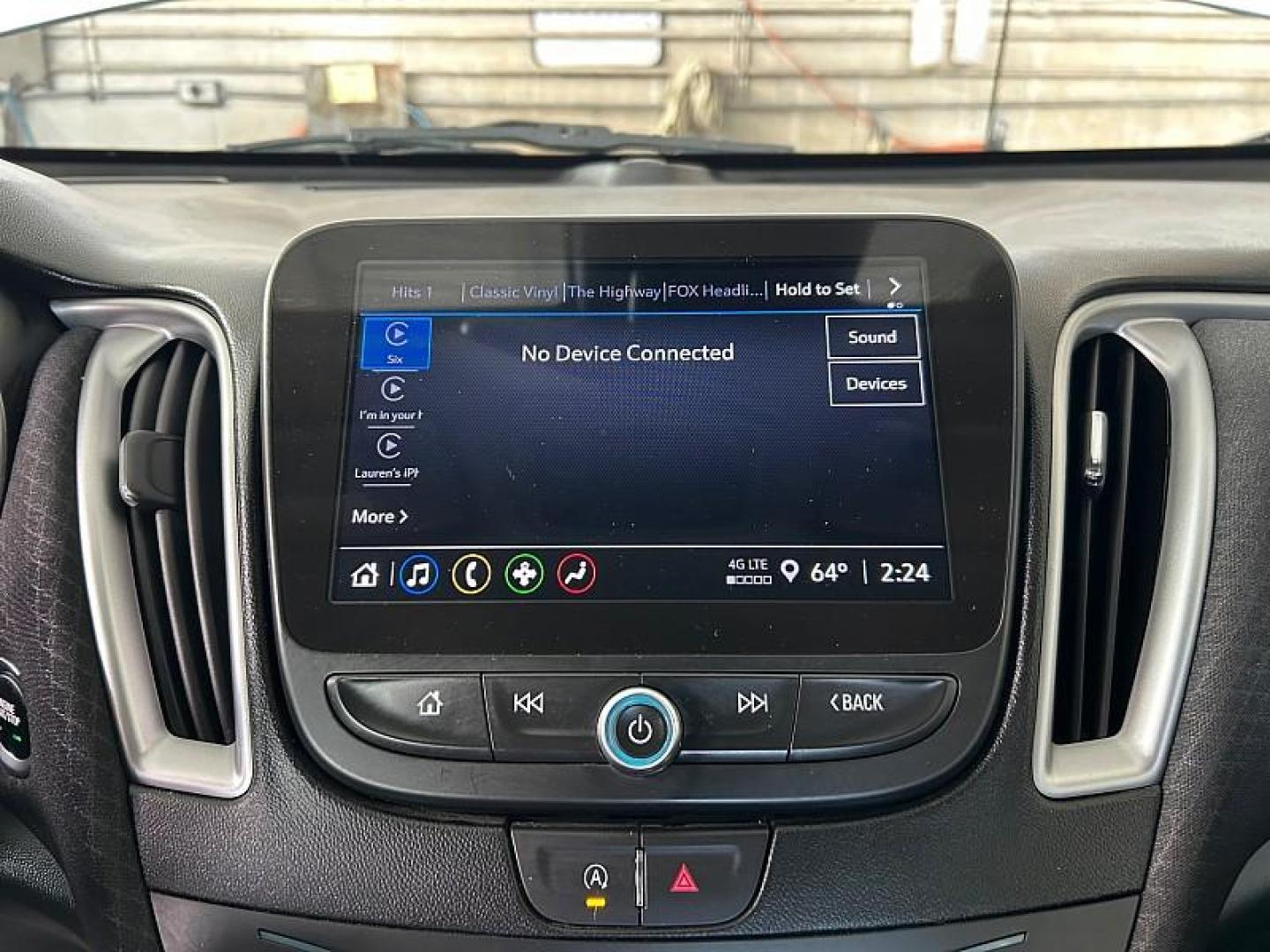 2024 WHITE Chevrolet Malibu (1G1ZD5ST5RF) with an 4-Cyl Turbo 1.5 Liter engine, Automatic CVT transmission, located at 412 Auto Vista Drive, Palmdale, 93551, (661) 945-0620, 34.592636, -118.136681 - Photo#20