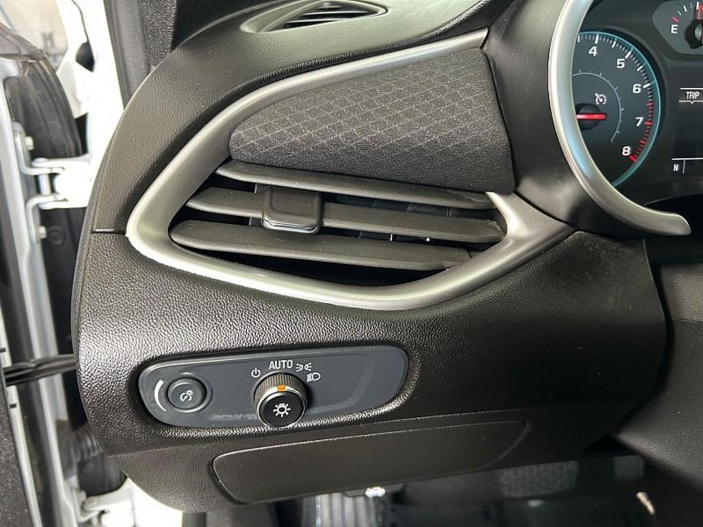 2024 WHITE Chevrolet Malibu (1G1ZD5ST5RF) with an 4-Cyl Turbo 1.5 Liter engine, Automatic CVT transmission, located at 412 Auto Vista Drive, Palmdale, 93551, (661) 945-0620, 34.592636, -118.136681 - Photo#21