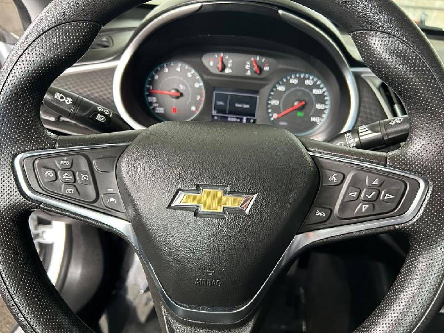 2024 WHITE Chevrolet Malibu (1G1ZD5ST5RF) with an 4-Cyl Turbo 1.5 Liter engine, Automatic CVT transmission, located at 412 Auto Vista Drive, Palmdale, 93551, (661) 945-0620, 34.592636, -118.136681 - Photo#23