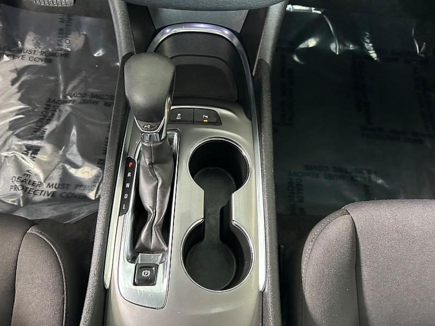 2024 WHITE Chevrolet Malibu (1G1ZD5ST5RF) with an 4-Cyl Turbo 1.5 Liter engine, Automatic CVT transmission, located at 412 Auto Vista Drive, Palmdale, 93551, (661) 945-0620, 34.592636, -118.136681 - Photo#24