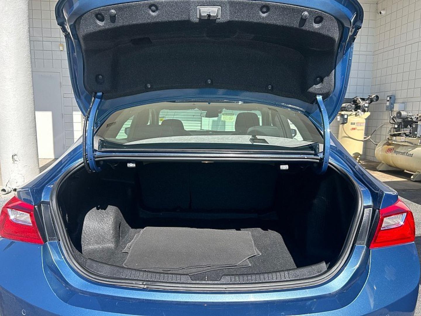 2024 BLUE Chevrolet Malibu (1G1ZD5ST1RF) with an 4-Cyl Turbo 1.5 Liter engine, Automatic CVT transmission, located at 412 Auto Vista Drive, Palmdale, 93551, (661) 945-0620, 34.592636, -118.136681 - Photo#16