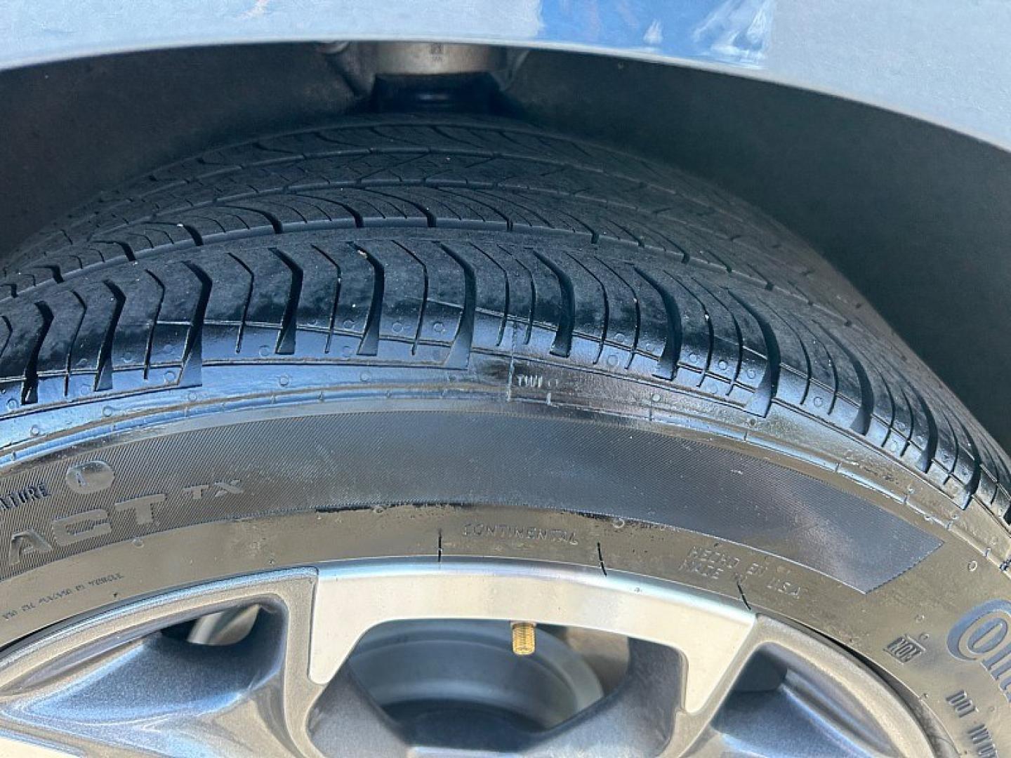 2024 BLUE Chevrolet Malibu (1G1ZD5ST1RF) with an 4-Cyl Turbo 1.5 Liter engine, Automatic CVT transmission, located at 412 Auto Vista Drive, Palmdale, 93551, (661) 945-0620, 34.592636, -118.136681 - Photo#8