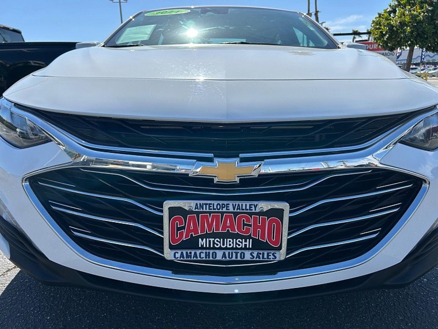 2024 WHITE Chevrolet Malibu (1G1ZD5ST1RF) with an 4-Cyl Turbo 1.5 Liter engine, Automatic CVT transmission, located at 412 Auto Vista Drive, Palmdale, 93551, (661) 945-0620, 34.592636, -118.136681 - Photo#8