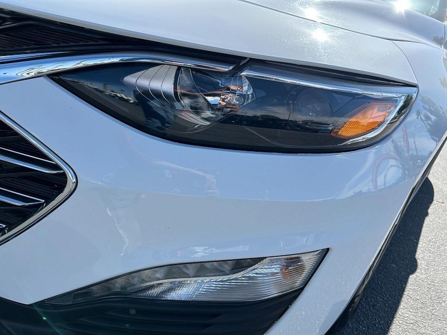2024 WHITE Chevrolet Malibu (1G1ZD5ST1RF) with an 4-Cyl Turbo 1.5 Liter engine, Automatic CVT transmission, located at 412 Auto Vista Drive, Palmdale, 93551, (661) 945-0620, 34.592636, -118.136681 - Photo#13