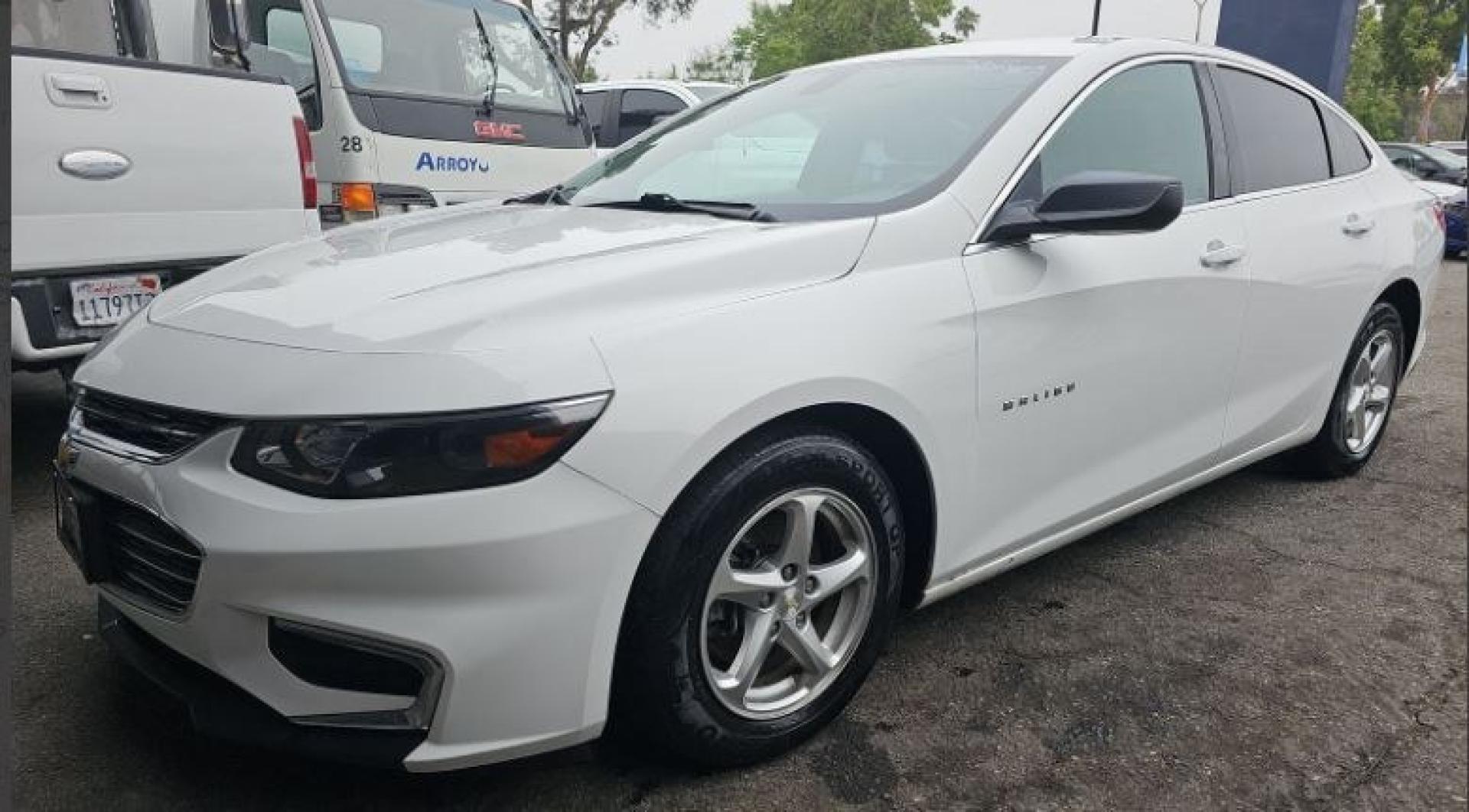 2024 WHITE Chevrolet Malibu (1G1ZD5STXRF) with an 4-Cyl Turbo 1.5 Liter engine, Automatic CVT transmission, located at 412 Auto Vista Drive, Palmdale, 93551, (661) 945-0620, 34.592636, -118.136681 - Photo#0
