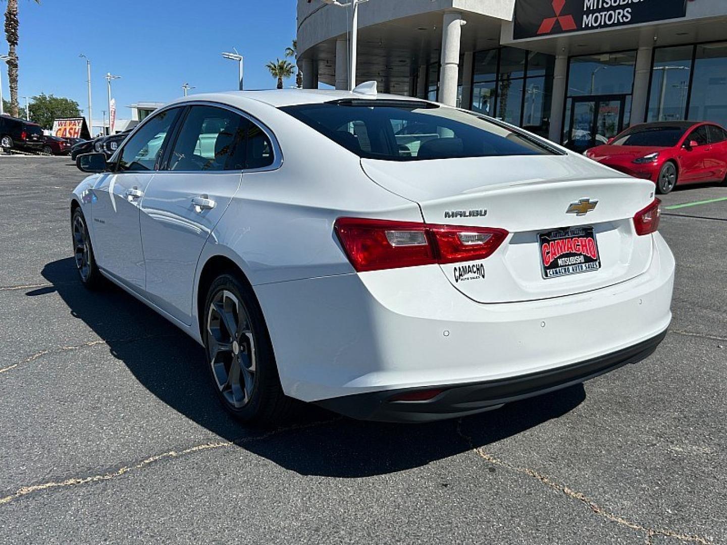 2024 WHITE Chevrolet Malibu (1G1ZD5STXRF) with an 4-Cyl Turbo 1.5 Liter engine, Automatic CVT transmission, located at 412 Auto Vista Drive, Palmdale, 93551, (661) 945-0620, 34.592636, -118.136681 - Photo#7