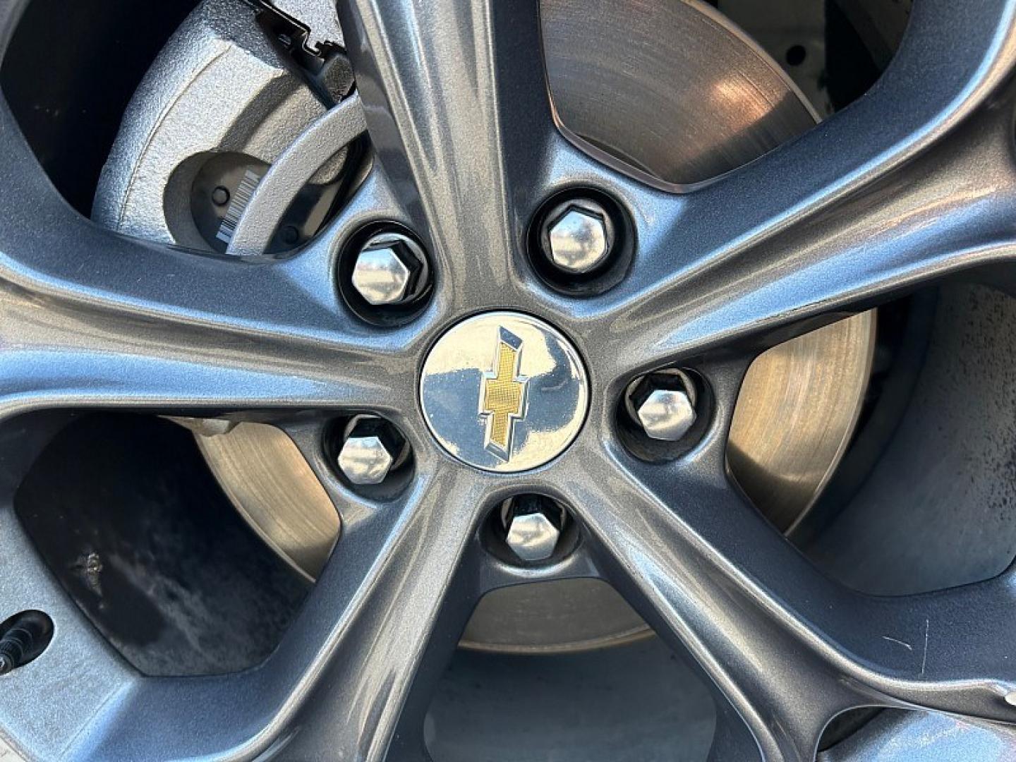 2024 WHITE Chevrolet Malibu (1G1ZD5STXRF) with an 4-Cyl Turbo 1.5 Liter engine, Automatic CVT transmission, located at 412 Auto Vista Drive, Palmdale, 93551, (661) 945-0620, 34.592636, -118.136681 - Photo#13