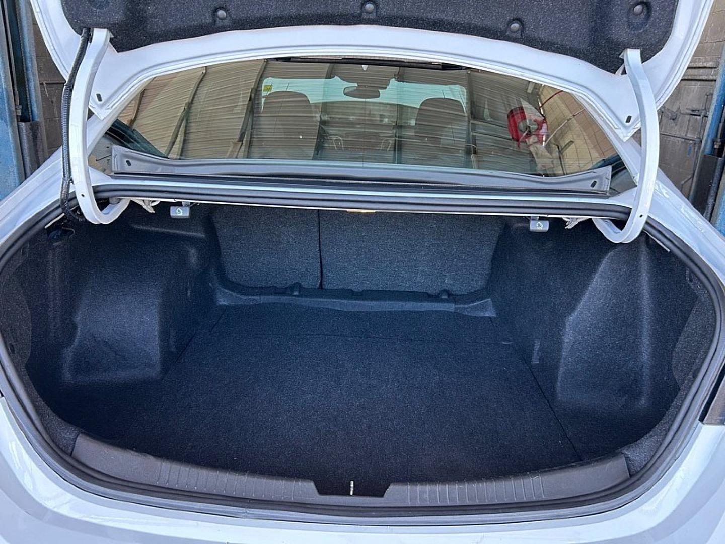 2024 WHITE Chevrolet Malibu (1G1ZD5STXRF) with an 4-Cyl Turbo 1.5 Liter engine, Automatic CVT transmission, located at 412 Auto Vista Drive, Palmdale, 93551, (661) 945-0620, 34.592636, -118.136681 - Photo#29