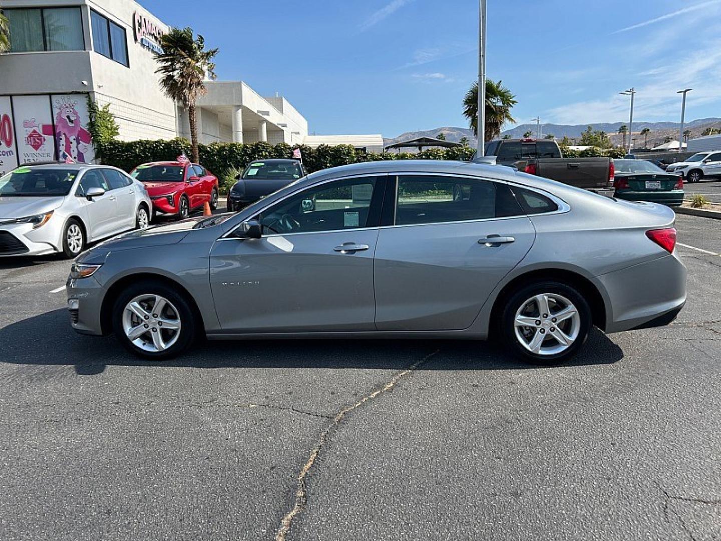 2024 Gray Chevrolet Malibu (1G1ZD5ST0RF) with an 4-Cyl Turbo 1.5 Liter engine, Automatic CVT transmission, located at 412 Auto Vista Drive, Palmdale, 93551, (661) 945-0620, 34.592636, -118.136681- Photo#8