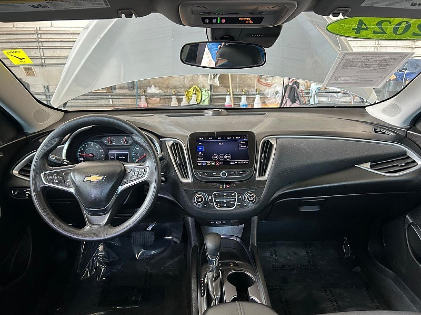 2024 Gray Chevrolet Malibu (1G1ZD5ST0RF) with an 4-Cyl Turbo 1.5 Liter engine, Automatic CVT transmission, located at 412 Auto Vista Drive, Palmdale, 93551, (661) 945-0620, 34.592636, -118.136681- Photo#16