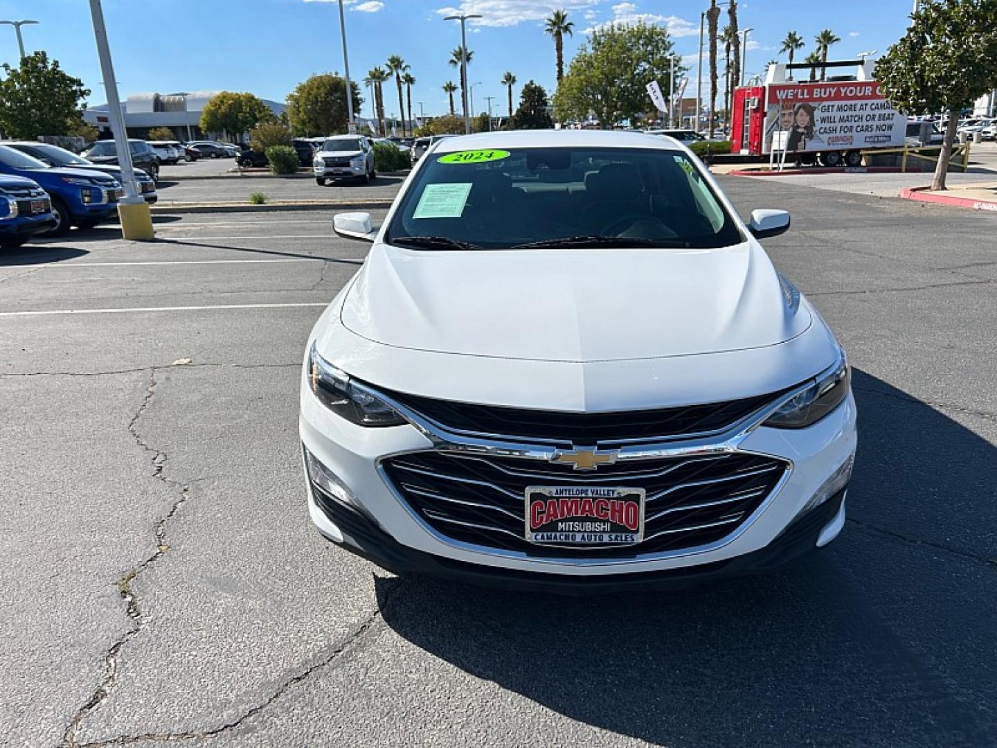 2024 white Chevrolet Malibu (1G1ZD5STXRF) with an 4-Cyl Turbo 1.5 Liter engine, Automatic CVT transmission, located at 412 Auto Vista Drive, Palmdale, 93551, (661) 945-0620, 34.592636, -118.136681- Photo#2